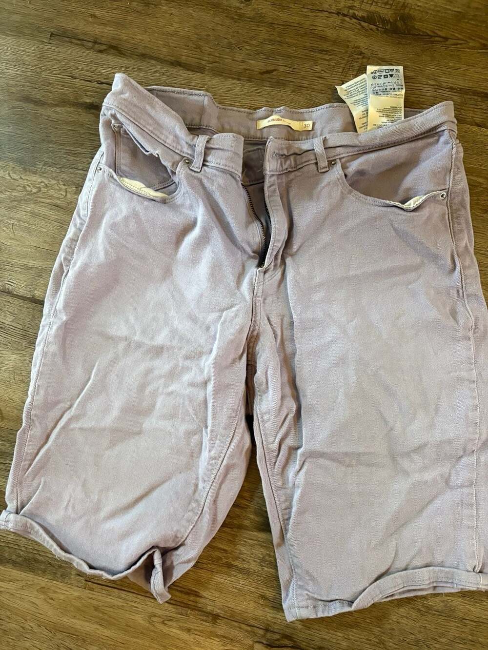 Levi's Bermuda Short Mauve Women's Size 30